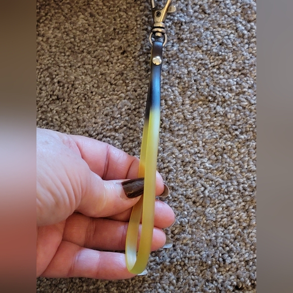 Ecoist Eco-Friendly Recycled Wrapper Woven Clutch/Wristlet - Picture 7 of 7